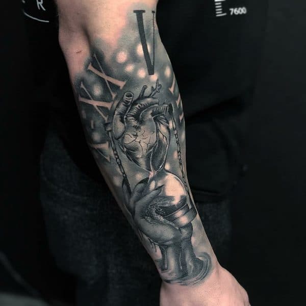 Black and grey realism - Rock'n'Roll Tattoo and Piercing